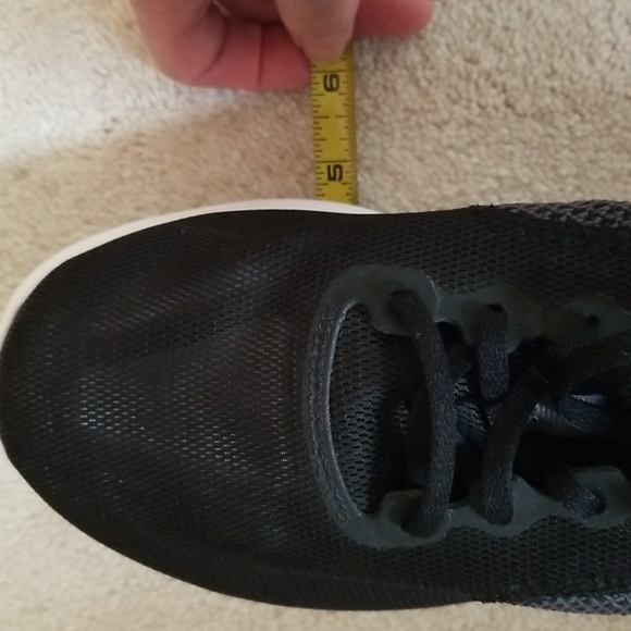 Mens Nike tennis shoes size 8.5W - Picture 8 of 8